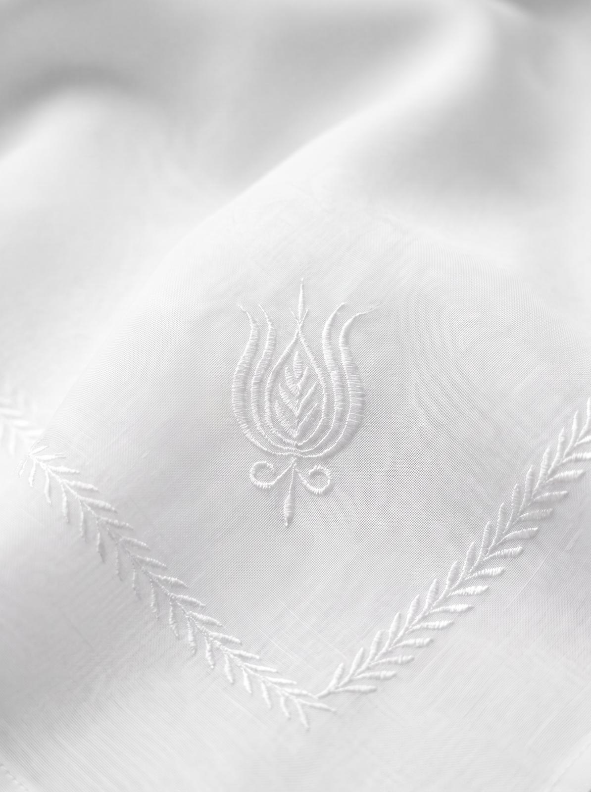 Mesayan Small Pattern Ghutra -  غترة مسيان – النقشة الصغيرة